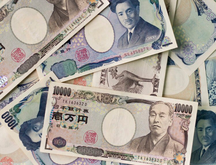 Japonezii injectează 32 miliarde de dolari pentru a sprijini yenul