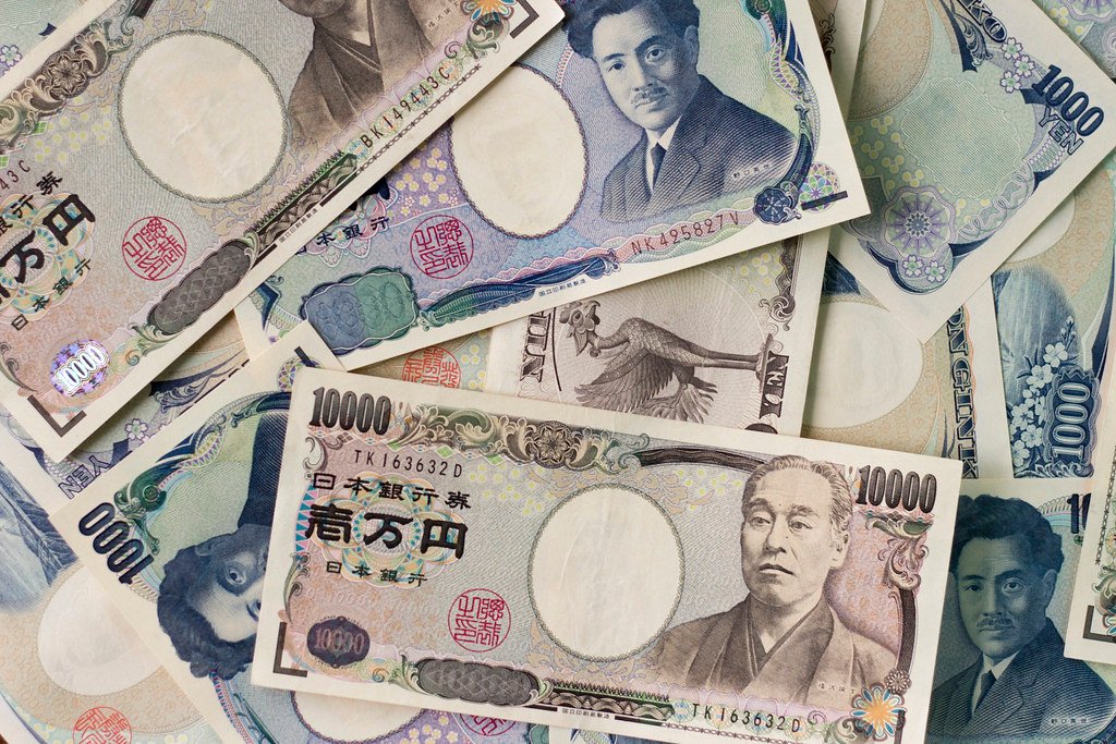 Japonezii injectează 32 miliarde de dolari pentru a sprijini yenul
