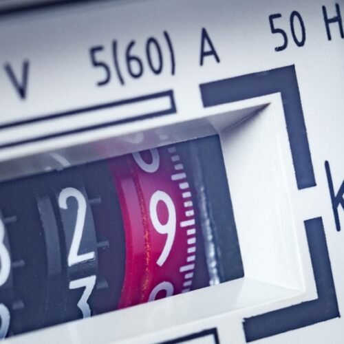 Prețurile la electricitate în UE rămân stabile în 2025