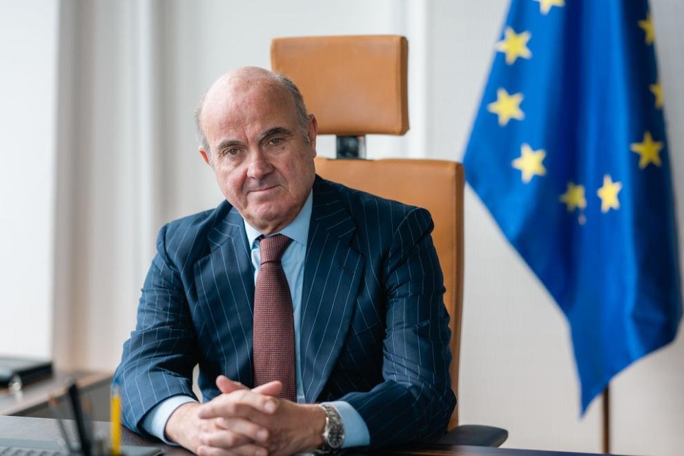 Şocul energetic ar putea spori inflaţia şi diminua creşterea economică, avertizează BCE