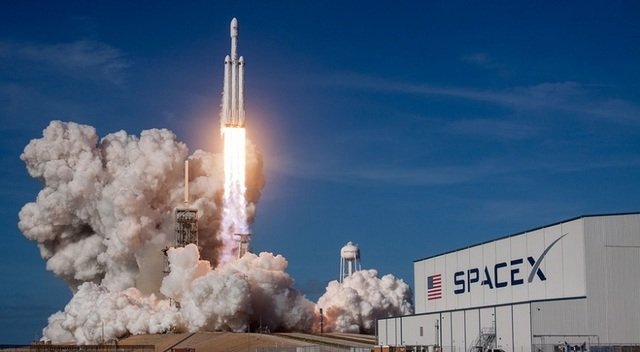 SpaceX investește 15 miliarde $ în Starship pentru lansări revoluționare