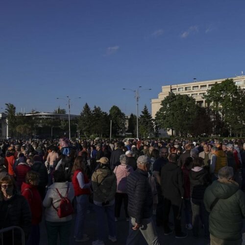 Sprijin pentru PM Ilie Bolojan în preziua votului de neîncredere