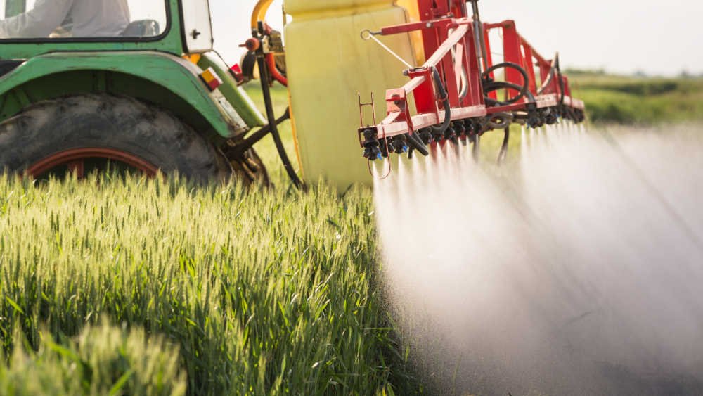 Vânzările de pesticide în UE au crescut cu 8% în 2024