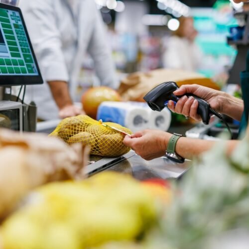 Volumul afacerilor din comerțul cu amănuntul a scăzut cu 5,8%