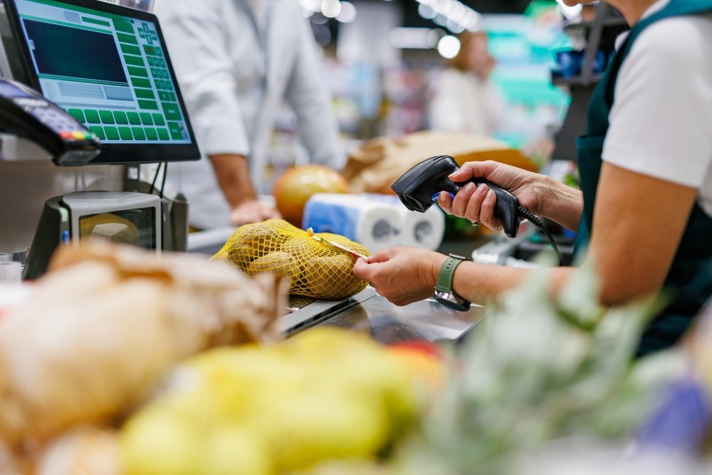 Volumul afacerilor din comerțul cu amănuntul a scăzut cu 5,8%