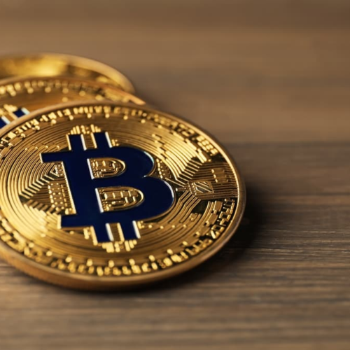 Bitcoin scade sub 60.000 dolari: incepe presiunea vânzătorilor?