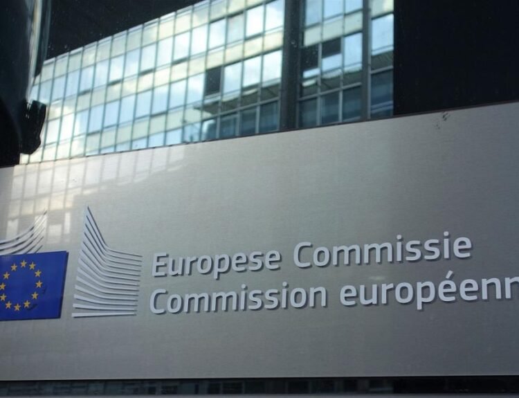 Comisia Europeană dă undă verde ajutoarelor de stat de 1 miliard EUR pentru România