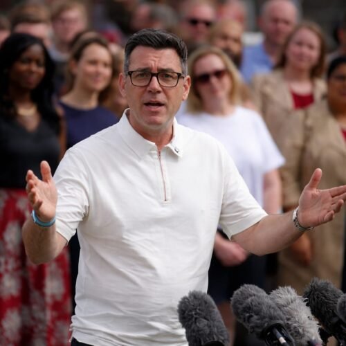 Andy Burnham: Provocările creșterii economice pentru națiune