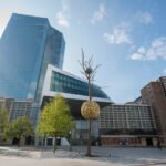 Băncile din zona euro își restrânge creditarea din cauza instabilității politice