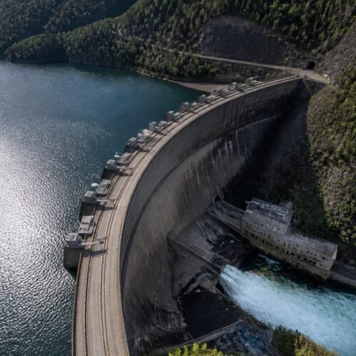 Hidroelectrica atinge o capitalizare de 96,7 miliarde lei pe bursă