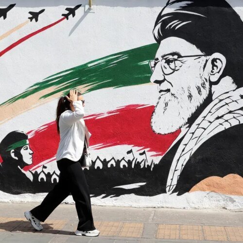 Soldați americani uciși: riscuri crescute pentru economia globală în conflictul cu Iranul