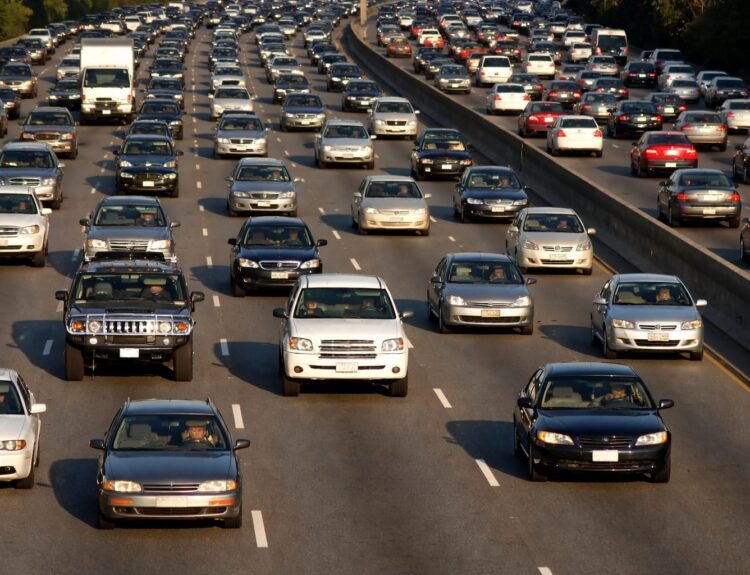 Tinerii se retrag din piața auto din SUA, seniorii devin clienți principali