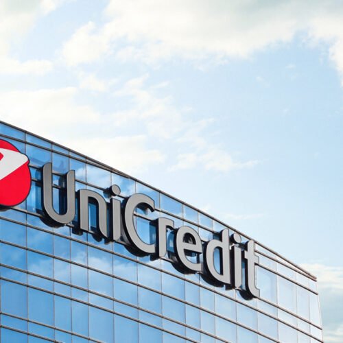 UniCredit: România ar putea avea o ușoară creștere economică în 2026