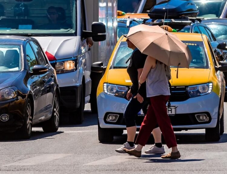 Căldura extremă lovește România: alertă roșie și temperaturi de 41°C