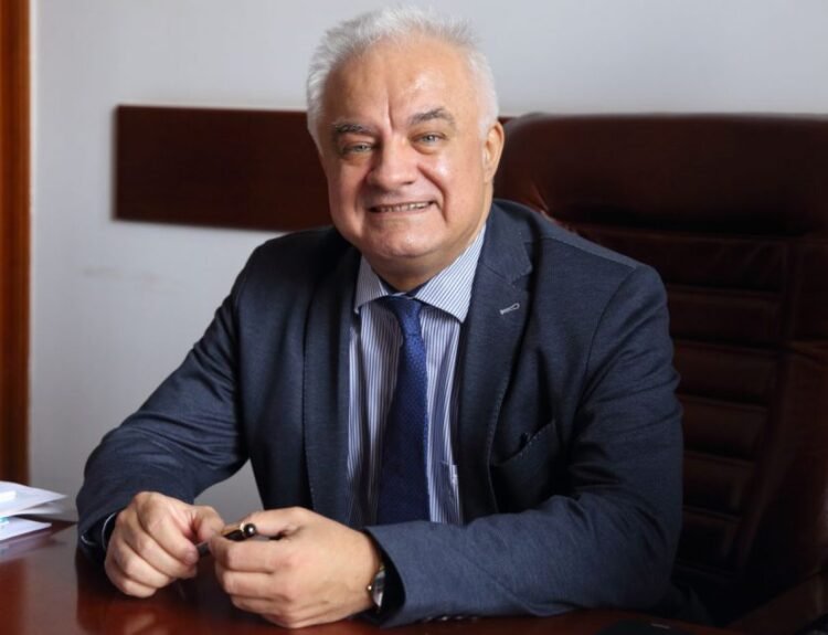 Fitch a reconsiderat retrogradarea ratingului României după discuții cu BNR
