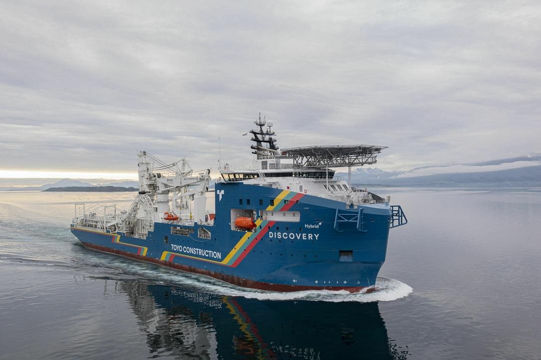 Șantierul naval românesc finalizează carena celui mai mare vapor de cabluri din Japonia