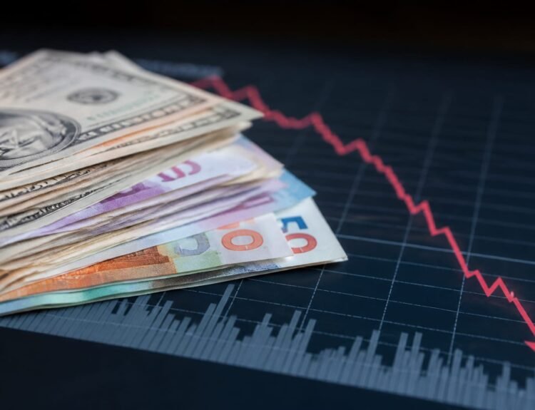 Scăderea investițiilor străine afectează profund economia României