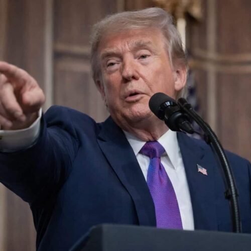 Trump avertizează asupra riscurilor din Oman și Strâmtoarea Ormuz