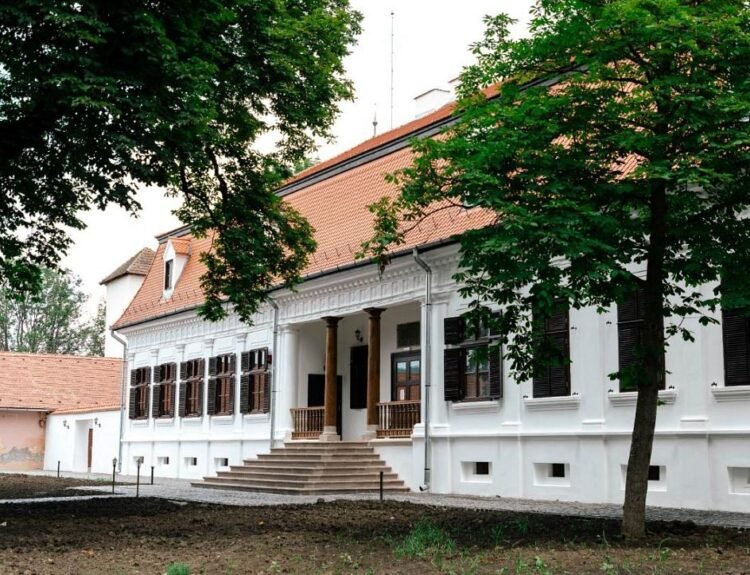 Castel restaurat în Covasna se redeschide, atrăgând turiști și investiții