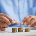 Costul muncii în România rămâne la 13,6 euro pe oră, dar se scurtează avantajul față de UE