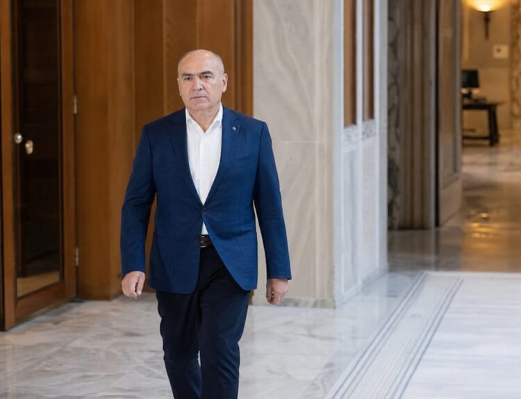 Deficitul bugetar în scădere, însă riscuri de creștere în 2027