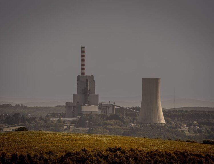 ELCEN vinde energie pentru iarna 2026-2027 la prețuri record de 1.082 lei/MWh