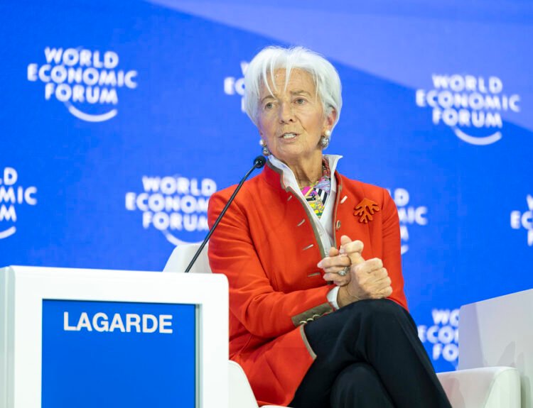 Lagarde (BCE): Nu observăm legătura între prețurile energiei și salarii
