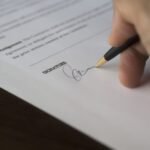 Managerii de licitații intră în COR, salarii de până la 2.200 euro lunar