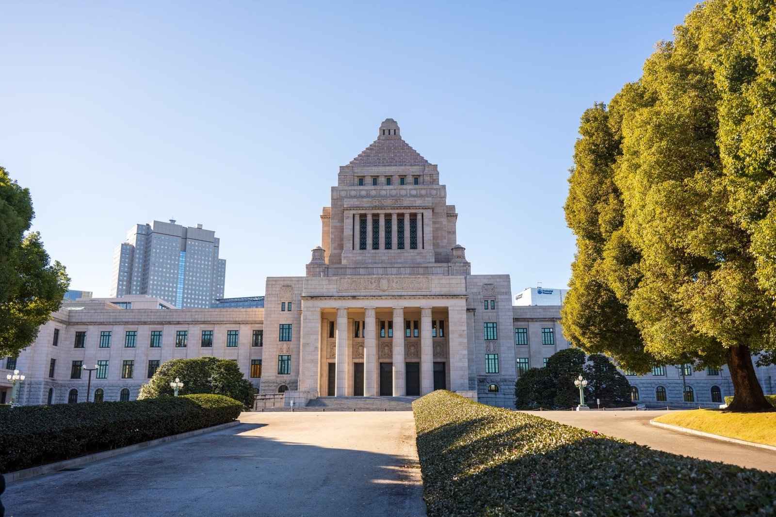 Obligațiunile pe 30 de ani din Japonia depășesc 4%, un semnal pentru investitori