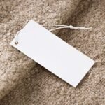Scumpiri de până la 20% la hainele de bază din cauza războiului din Iran