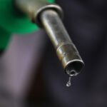 Acciza pentru motorina standard rămâne redusă cu 25% până la finele lunii octombrie