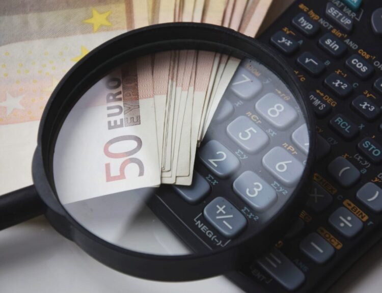 Câștigul de 8% devine practic 0,93% după inflația de 7%