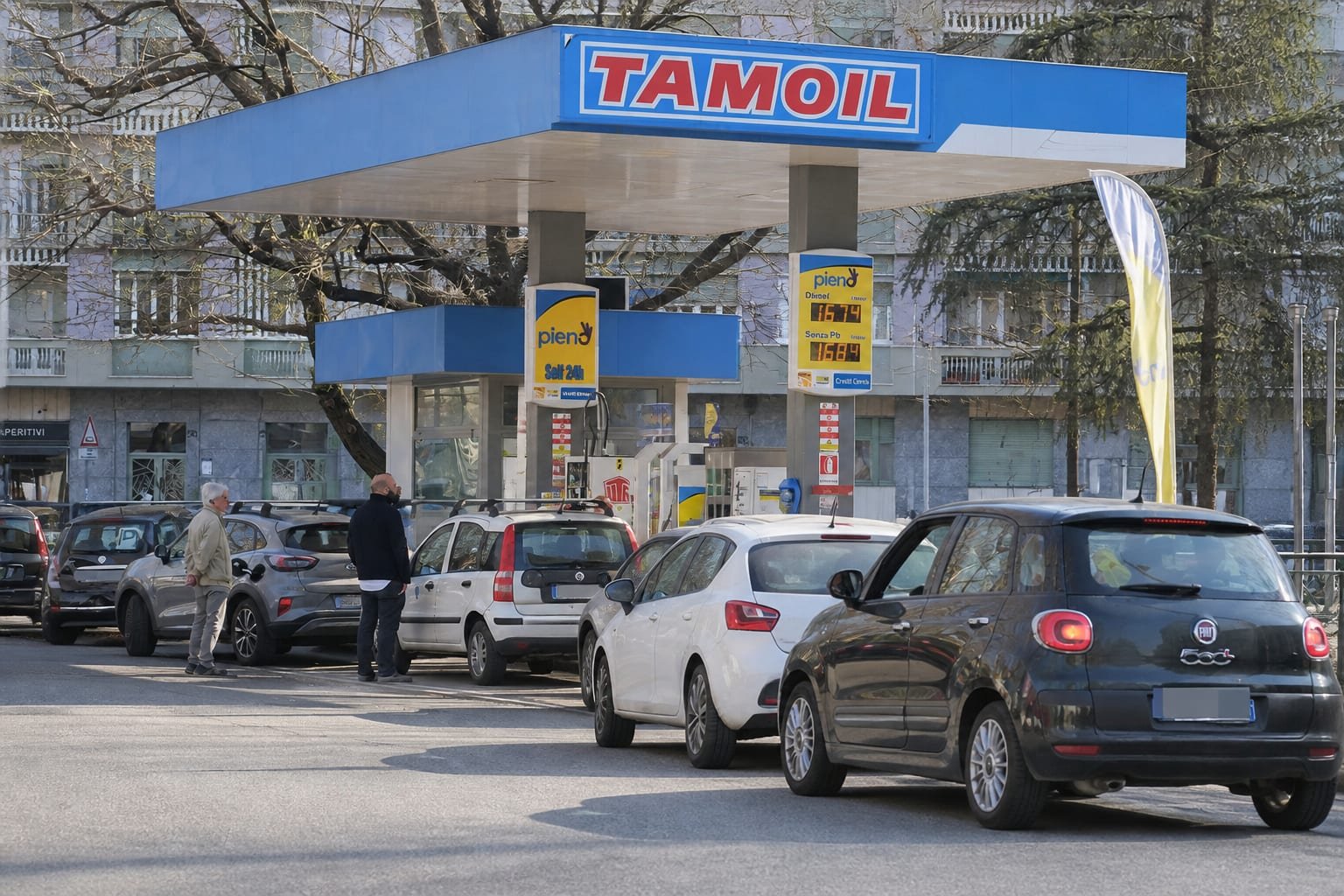 Prețul combustibilului Tamoil: Impactul deciziilor Italiei și Libiei