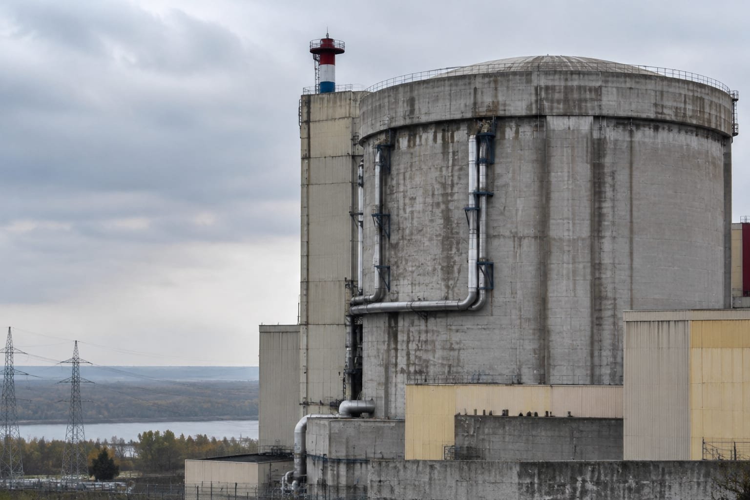 Prețul energiei electrice din București atinge un maxim de 1.639,69 lei/MWh