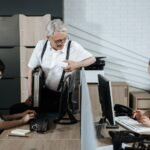 Subvenții de 2.250 lei lunar pentru angajarea șomerilor peste 50 de ani
